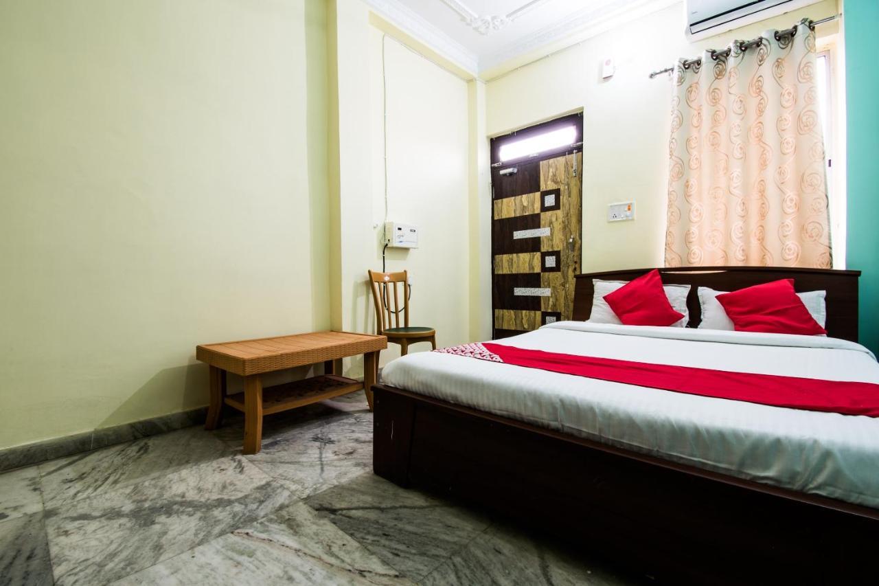 Oyo 24087 Viraj Hotel Danapur Exterior foto